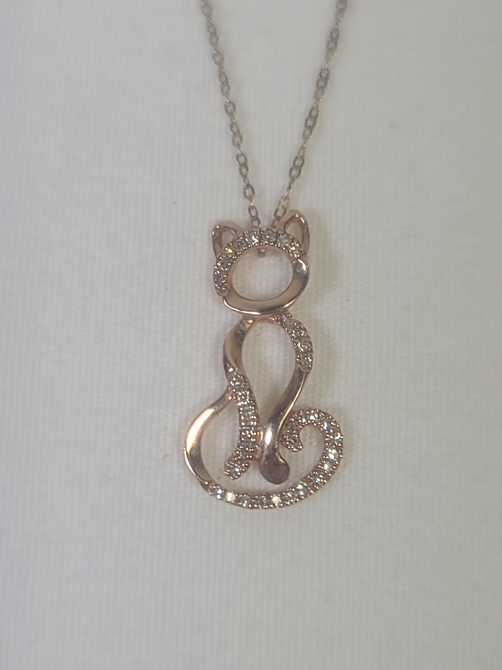 10k Solid Rose Gold Diamond Cat Pendant Chain Necklace